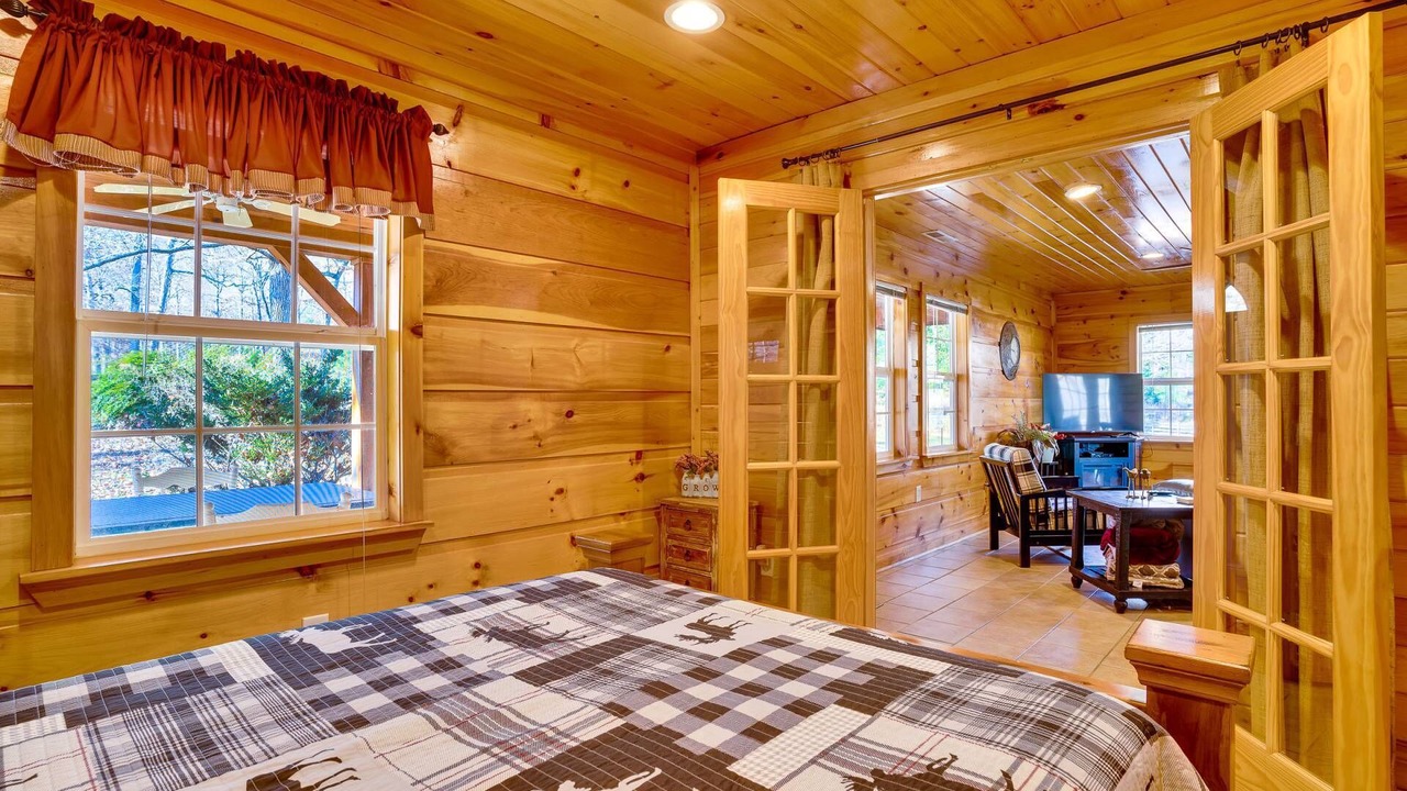 Photo of Bedroom in Rising Fawn