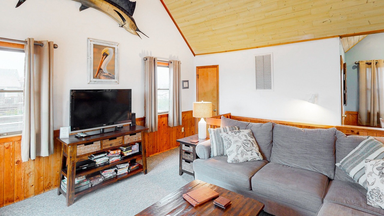Photo of Livingroom in Waves
