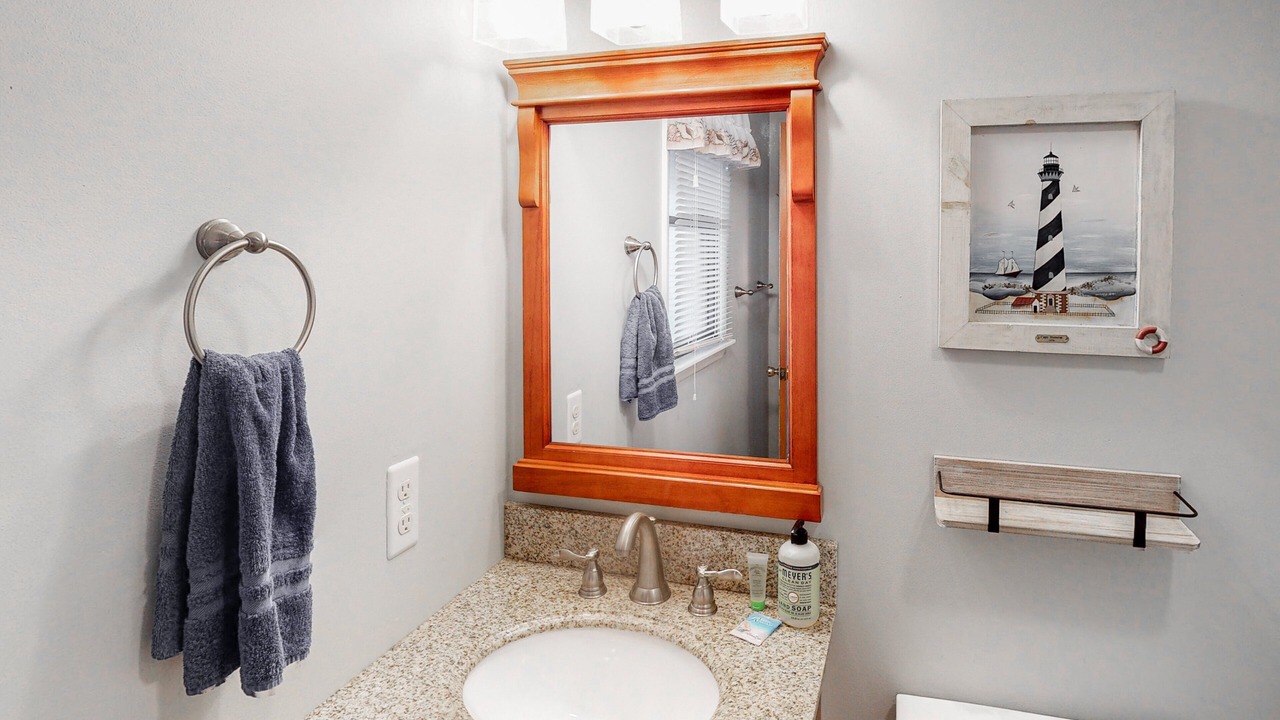 Photo of Bathroom in Waves