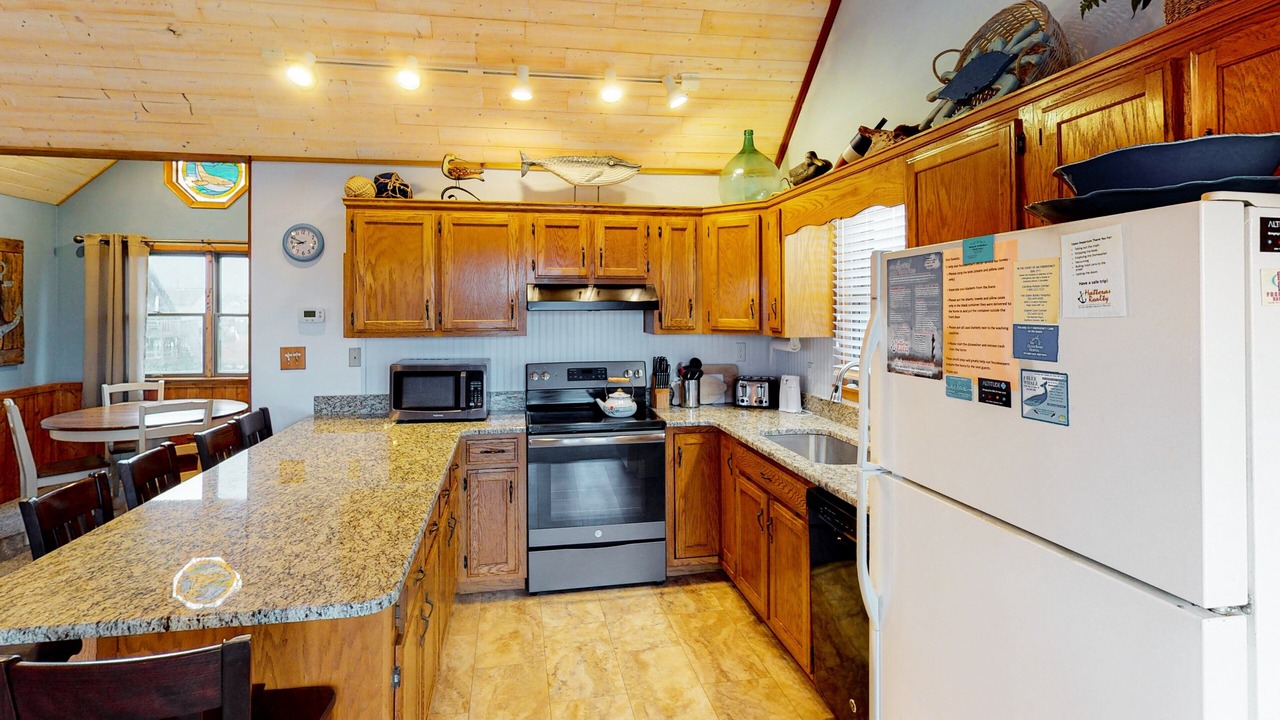 Photo of Kitchen in Waves