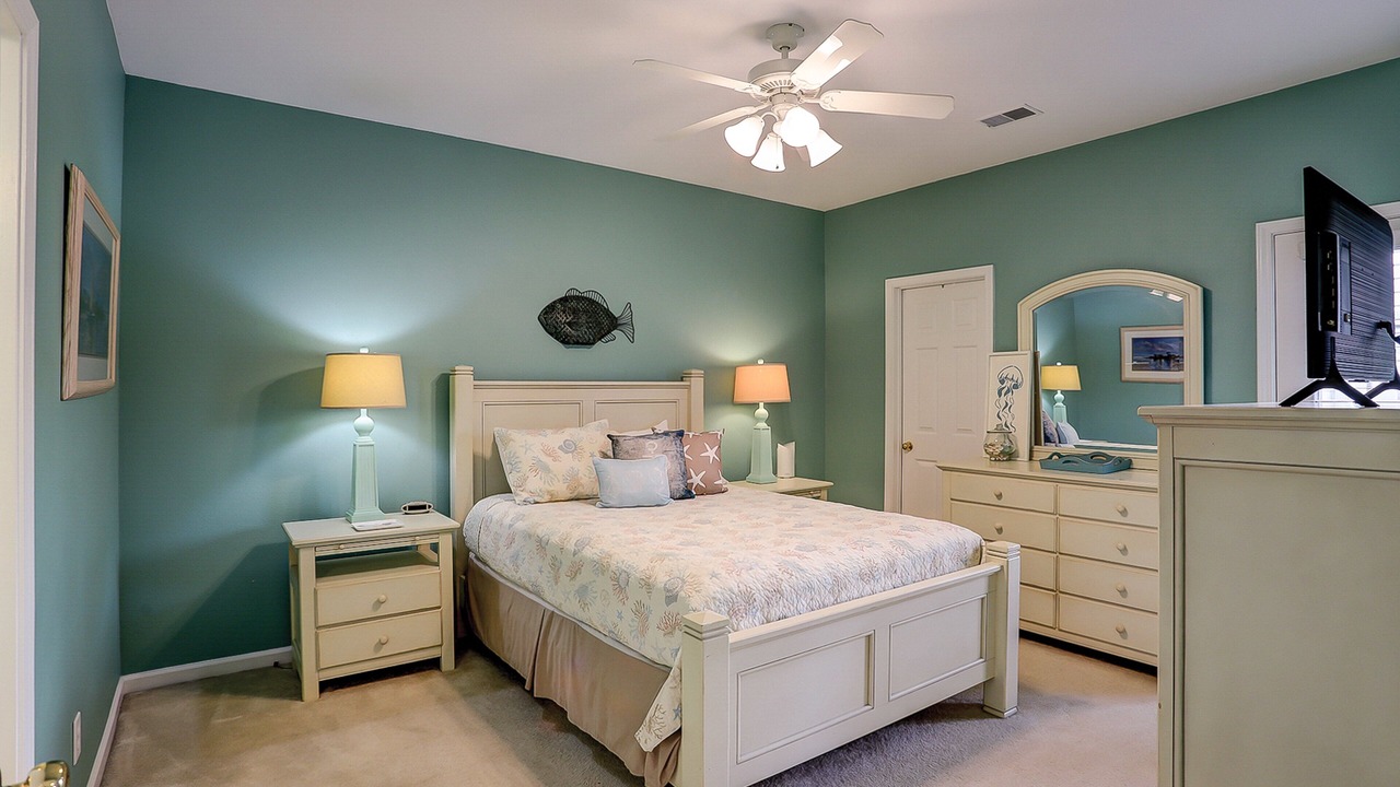 Photo of Bedroom in Sunset Beach