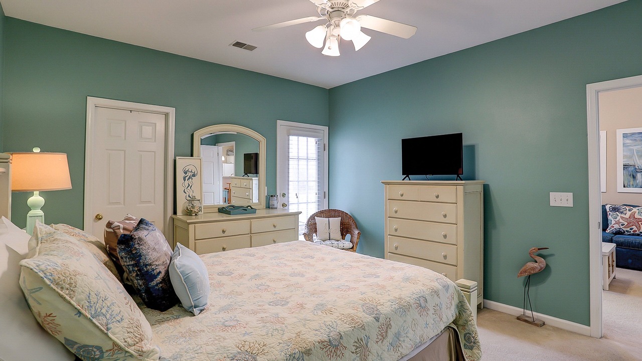Photo of Bedroom in Sunset Beach