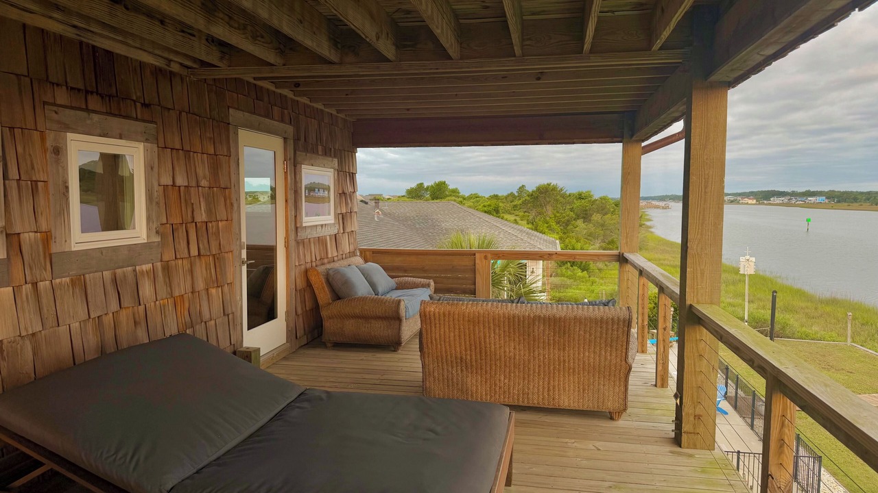 Photo of Patio Balcony in Holden Beach