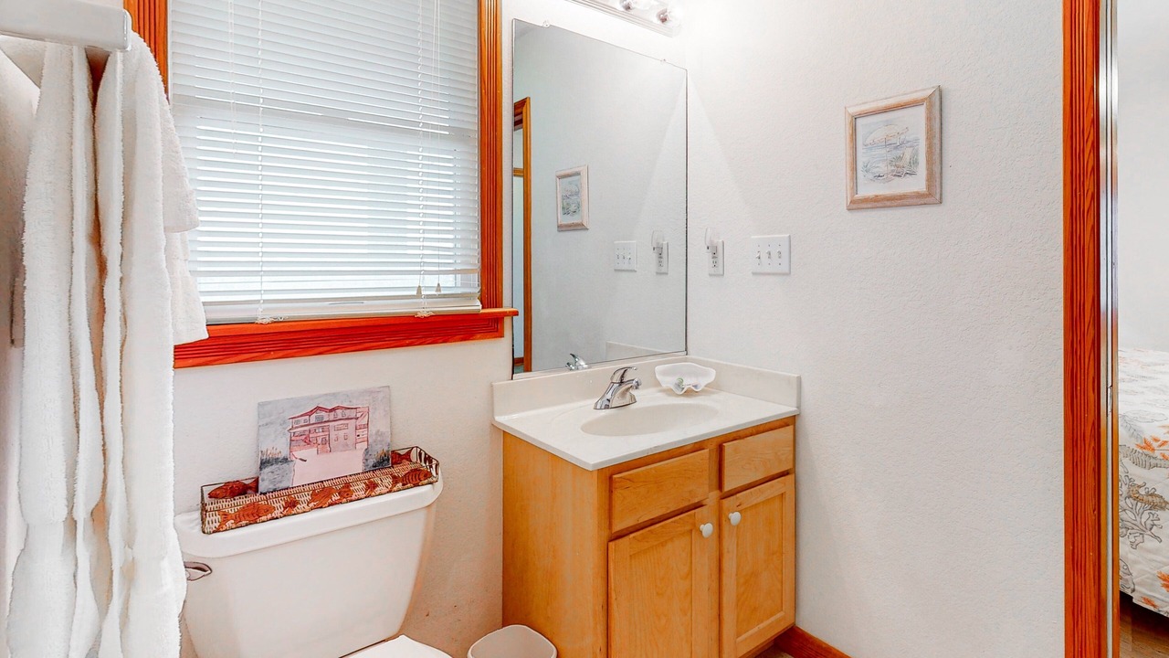 Photo of Bathroom in Waves