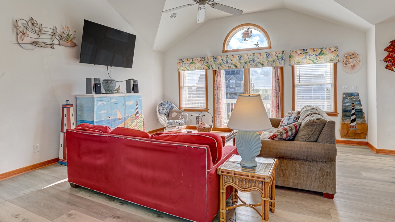 Photo of Livingroom in Waves