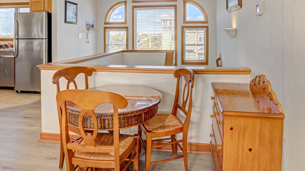 Photo of Kitchen in Waves