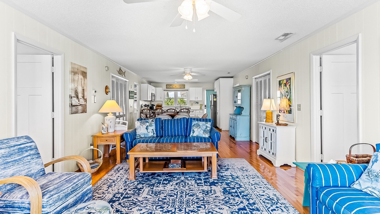 Photo of Livingroom in Holden Beach