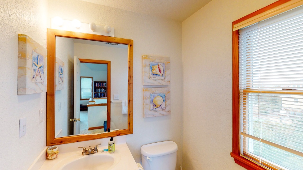 Photo of Bathroom in Waves
