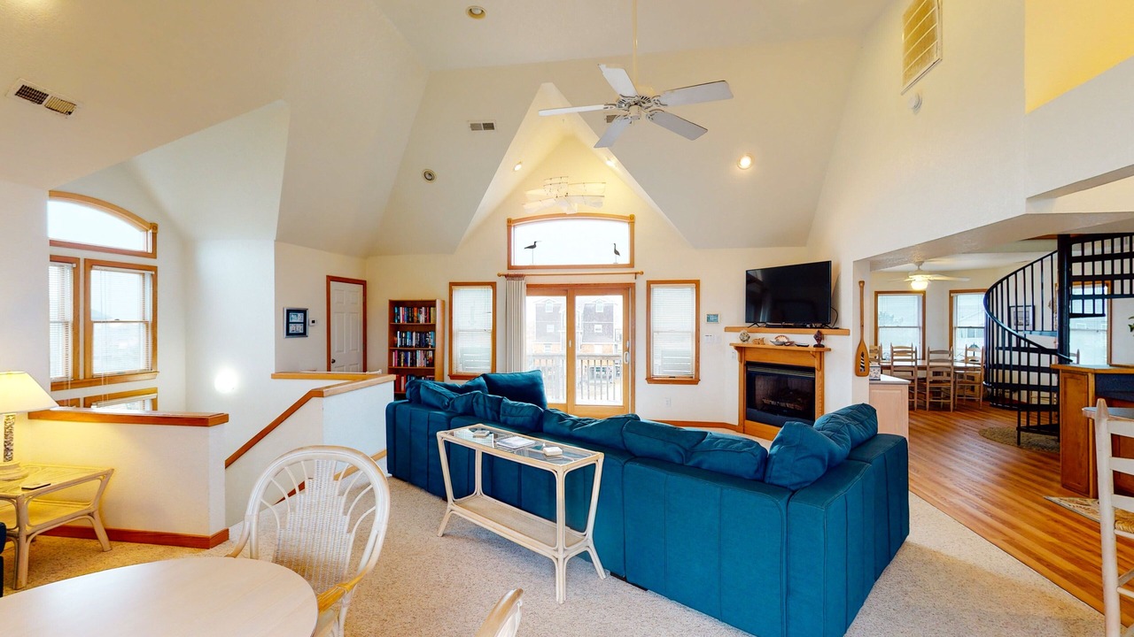 Photo of Livingroom in Waves
