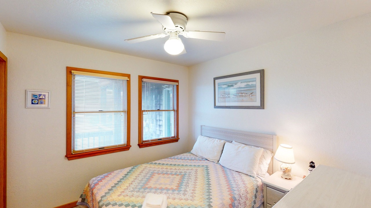 Photo of Bedroom in Waves