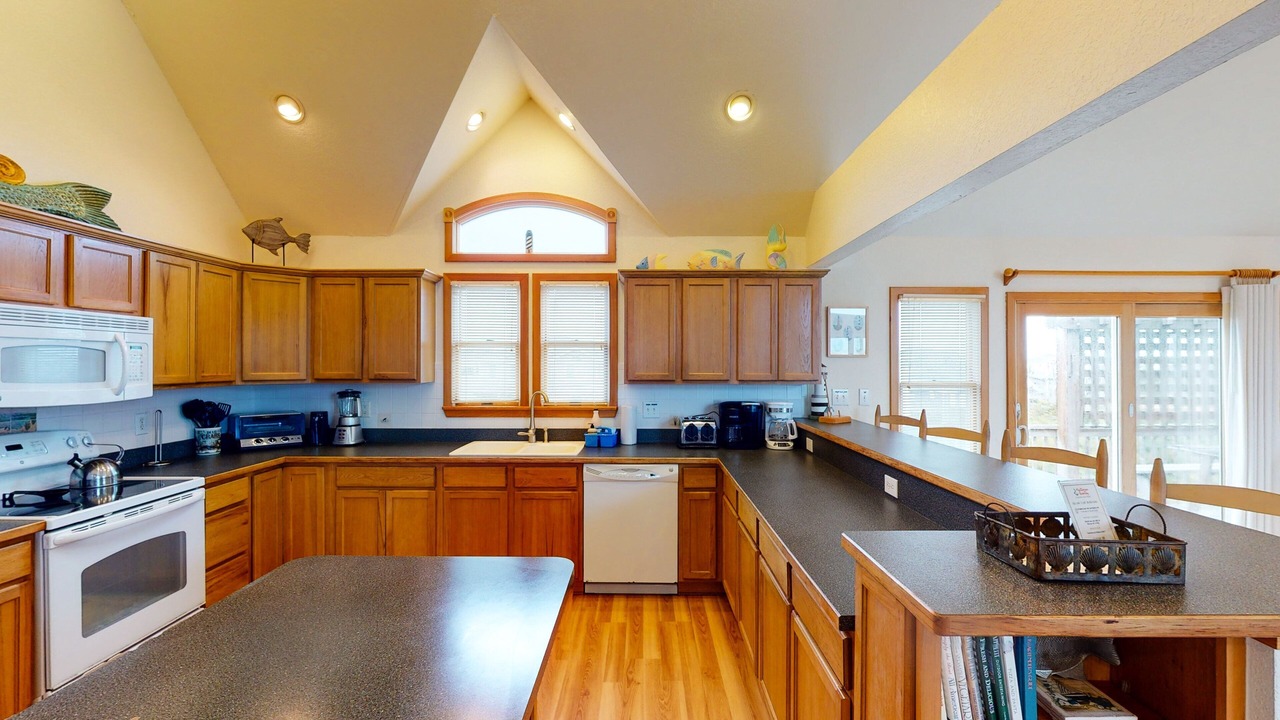 Photo of Kitchen in Waves