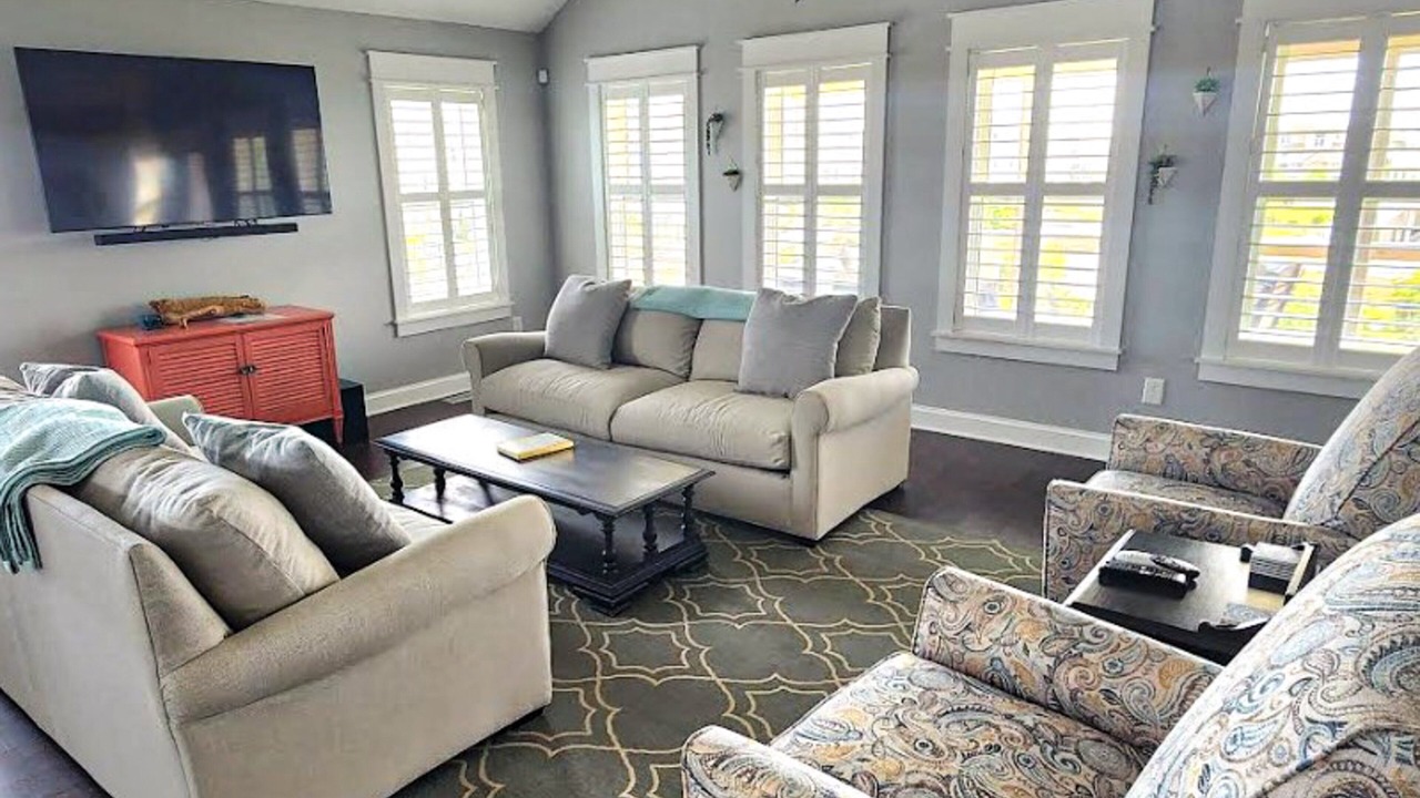 Photo of Livingroom in Ocean Isle Estates
