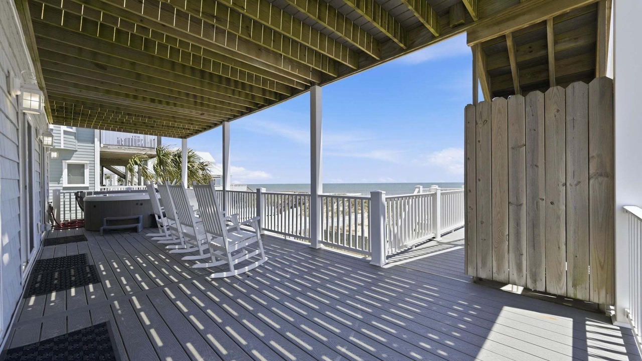 Photo of Patio Balcony in North Topsail Beach