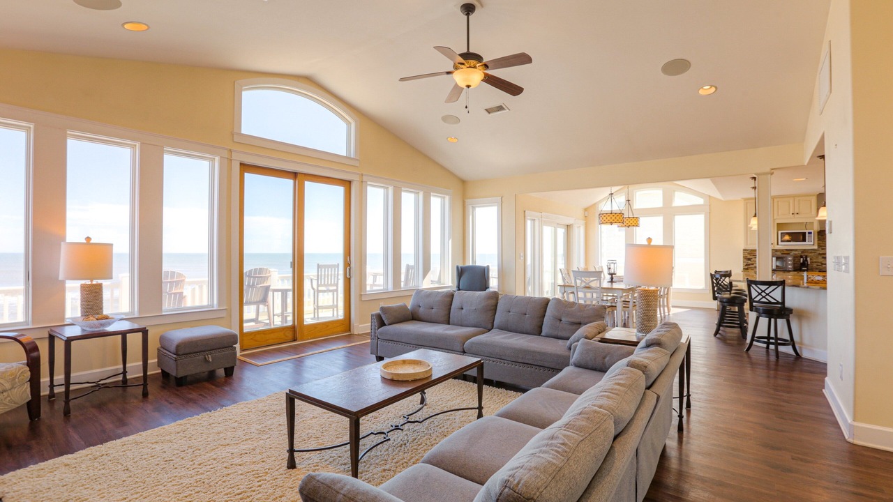 Photo of Livingroom in Avon