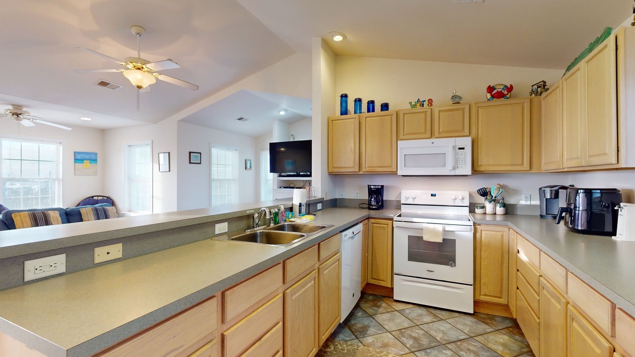 Photo of Kitchen in Waves