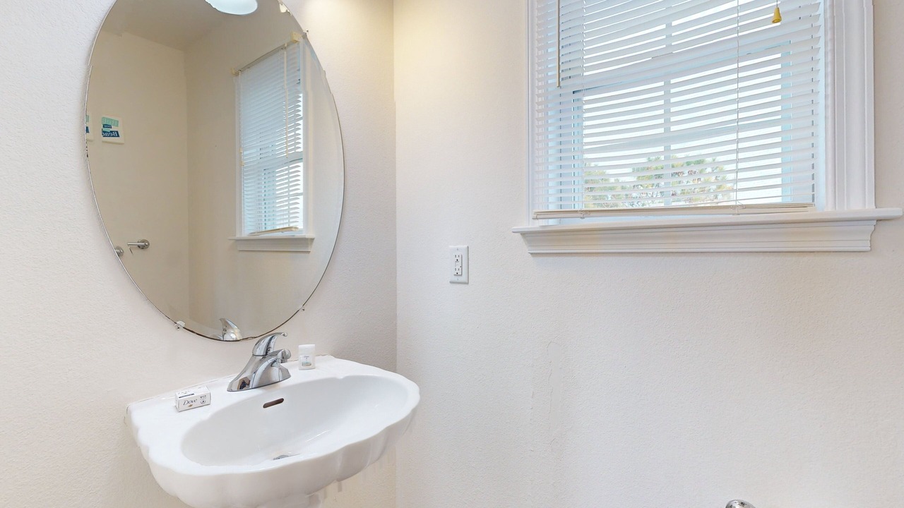 Photo of Bathroom in Waves