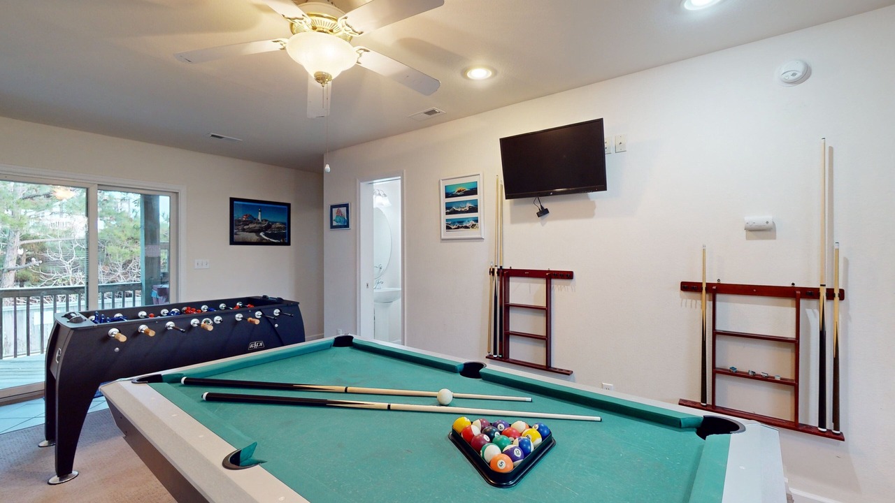 Photo of Bedroom in Waves