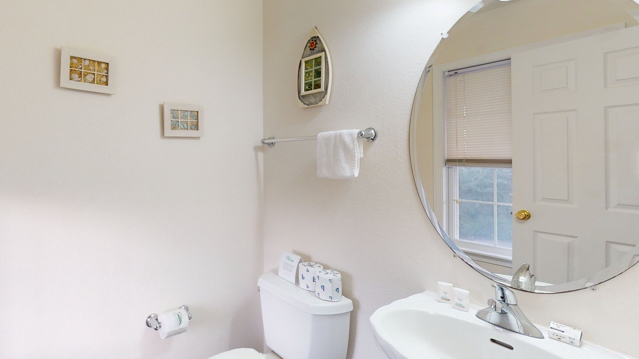 Photo of Bathroom in Waves