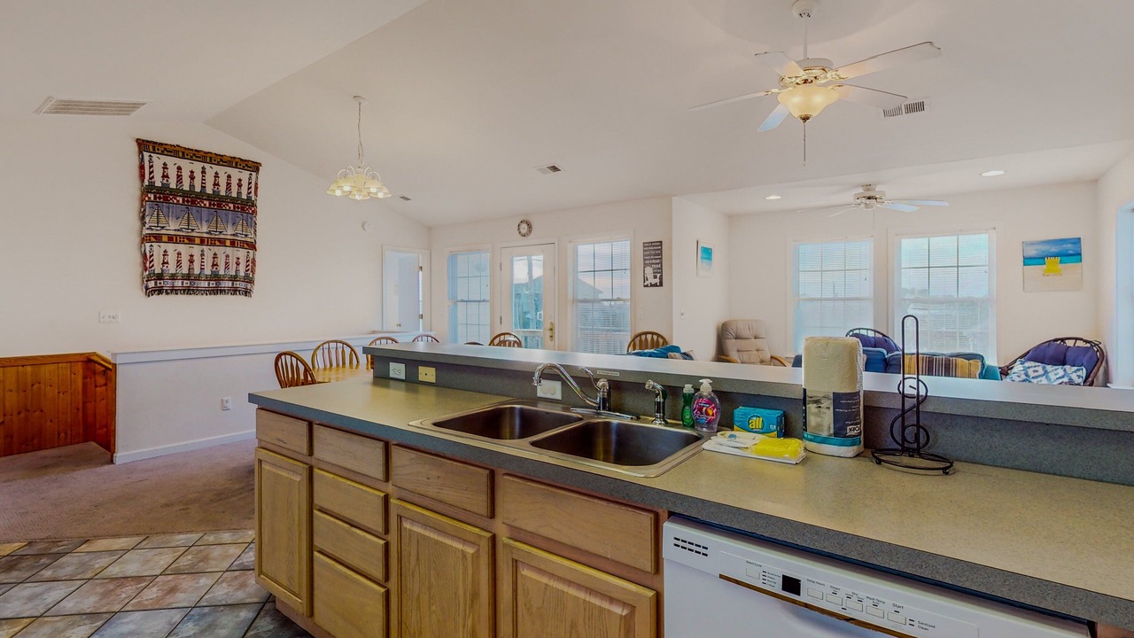 Photo of Kitchen in Waves