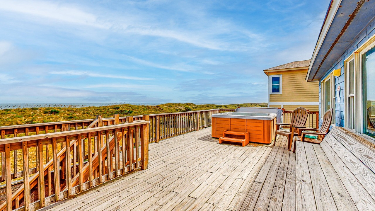 Photo of Patio Balcony in Waves