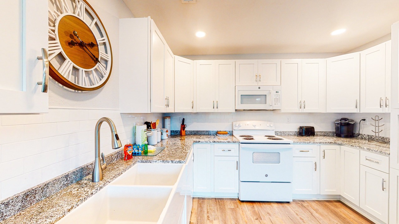 Photo of Kitchen in Waves