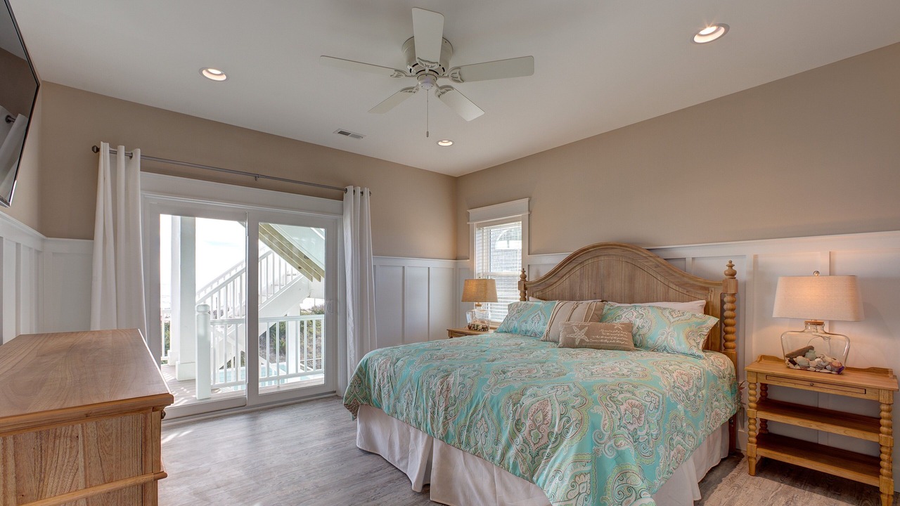 Photo of Bedroom in Avon