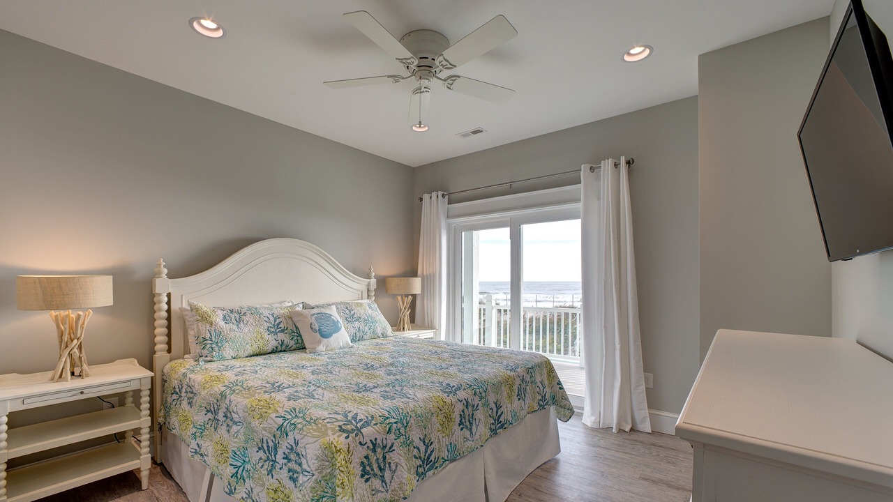 Photo of Bedroom in Avon