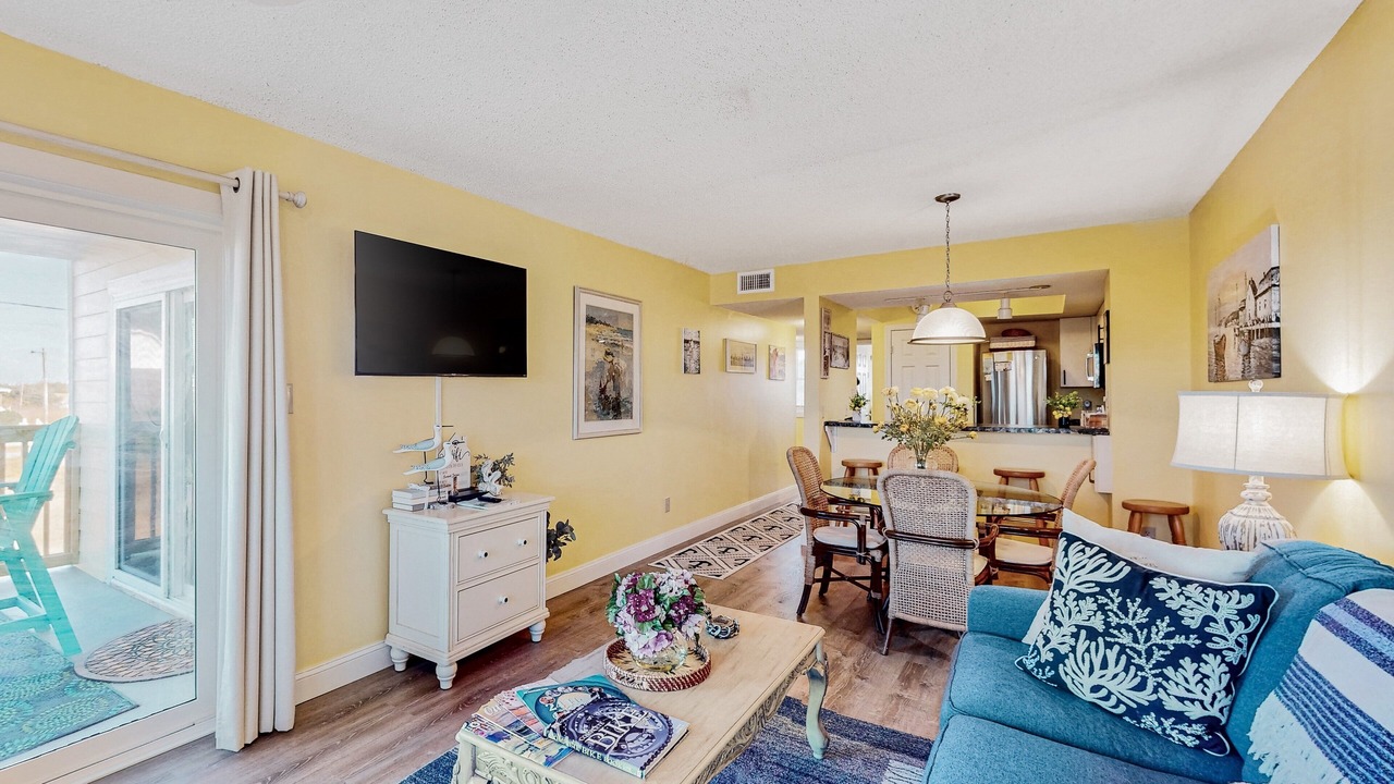Photo of Livingroom in Avon