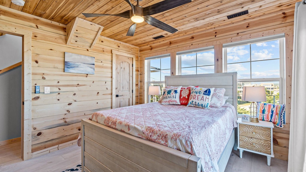 Photo of Bedroom in Ocean Isle Estates