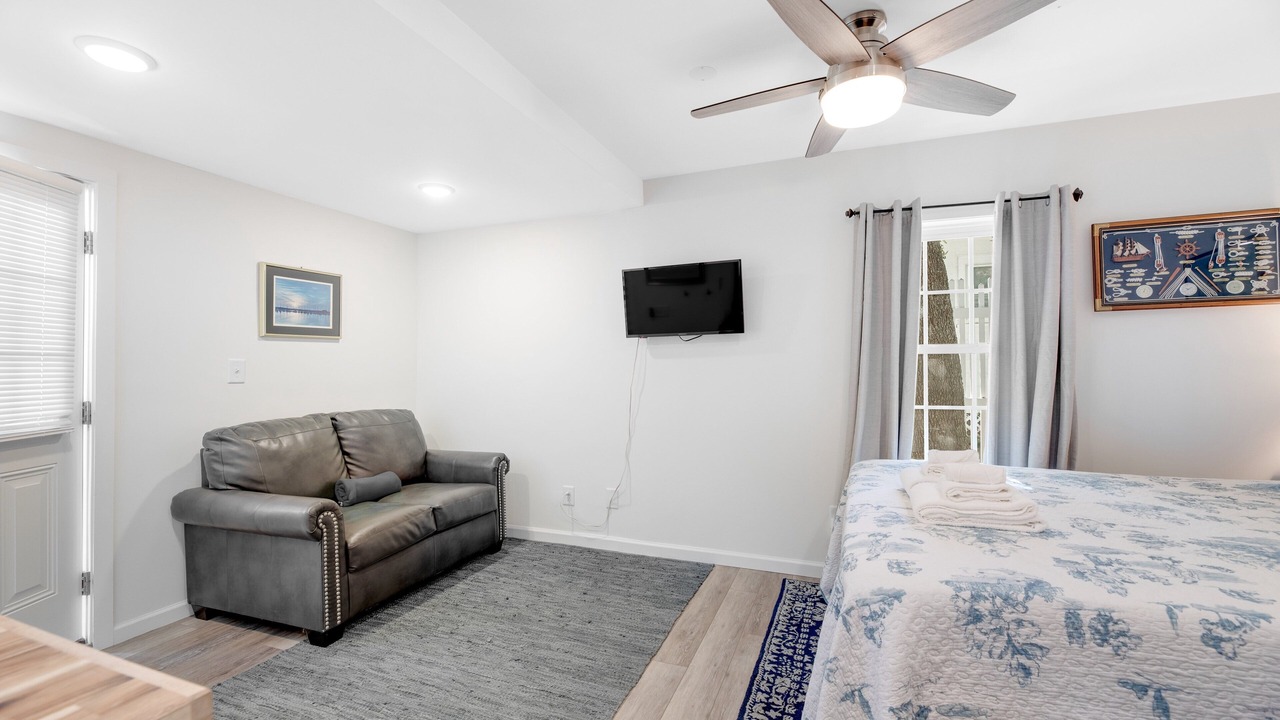 Photo of Bedroom in Morehead City