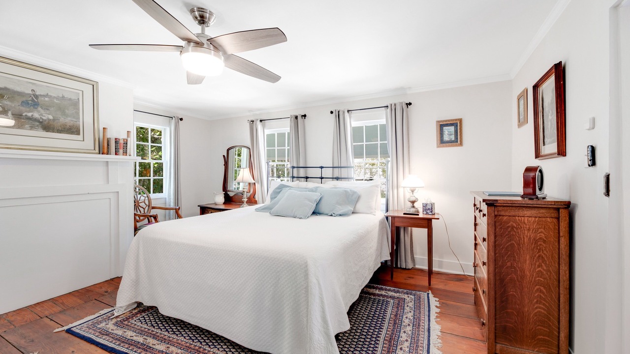 Photo of Bedroom in Morehead City