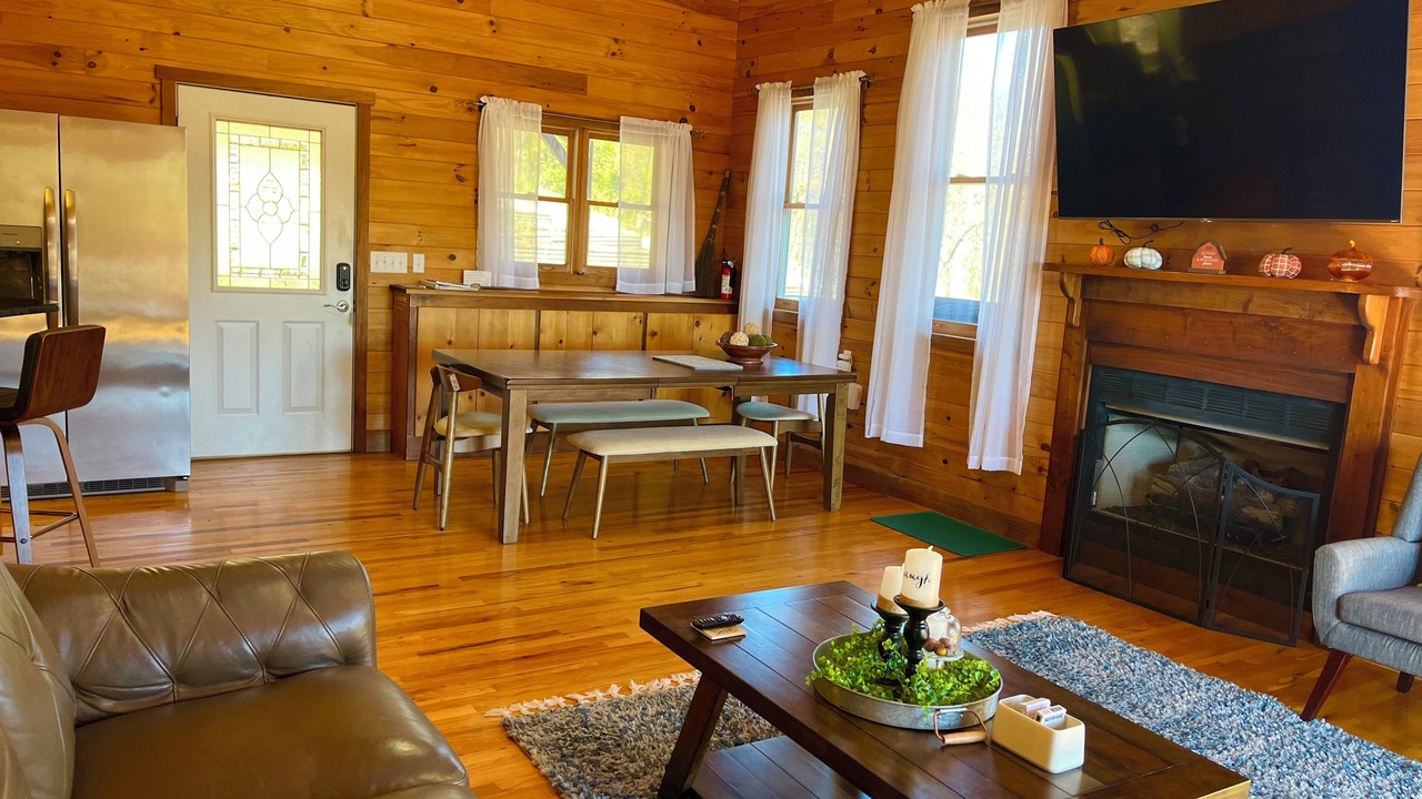 Photo of Livingroom in Boone