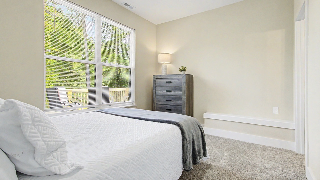 Photo of Bedroom in La Follette