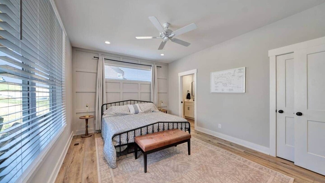 Photo of Bedroom in Clarkson