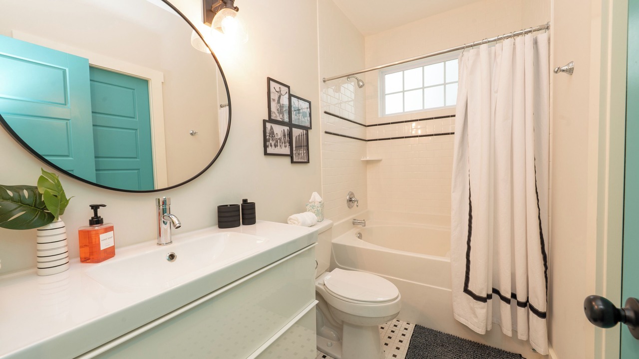 Photo of Bathroom in Wilmington Beach