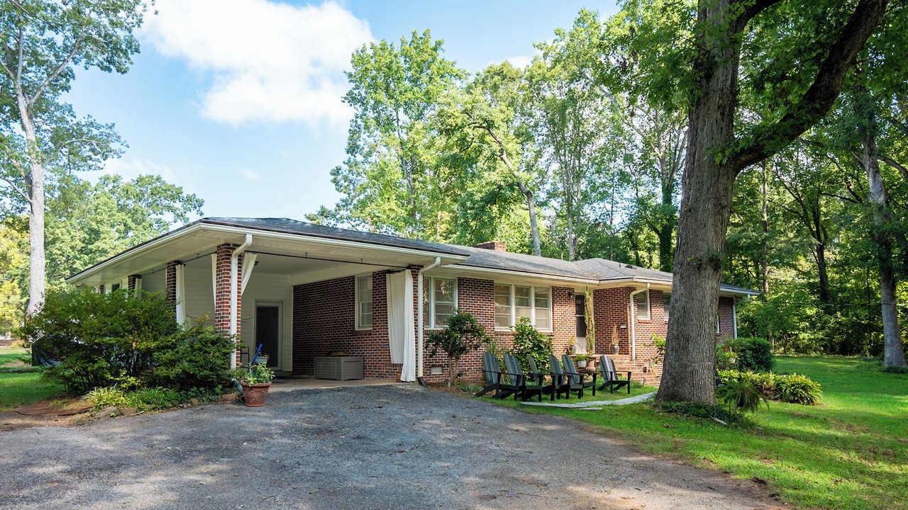 Photo of Outdoor in Travelers Rest