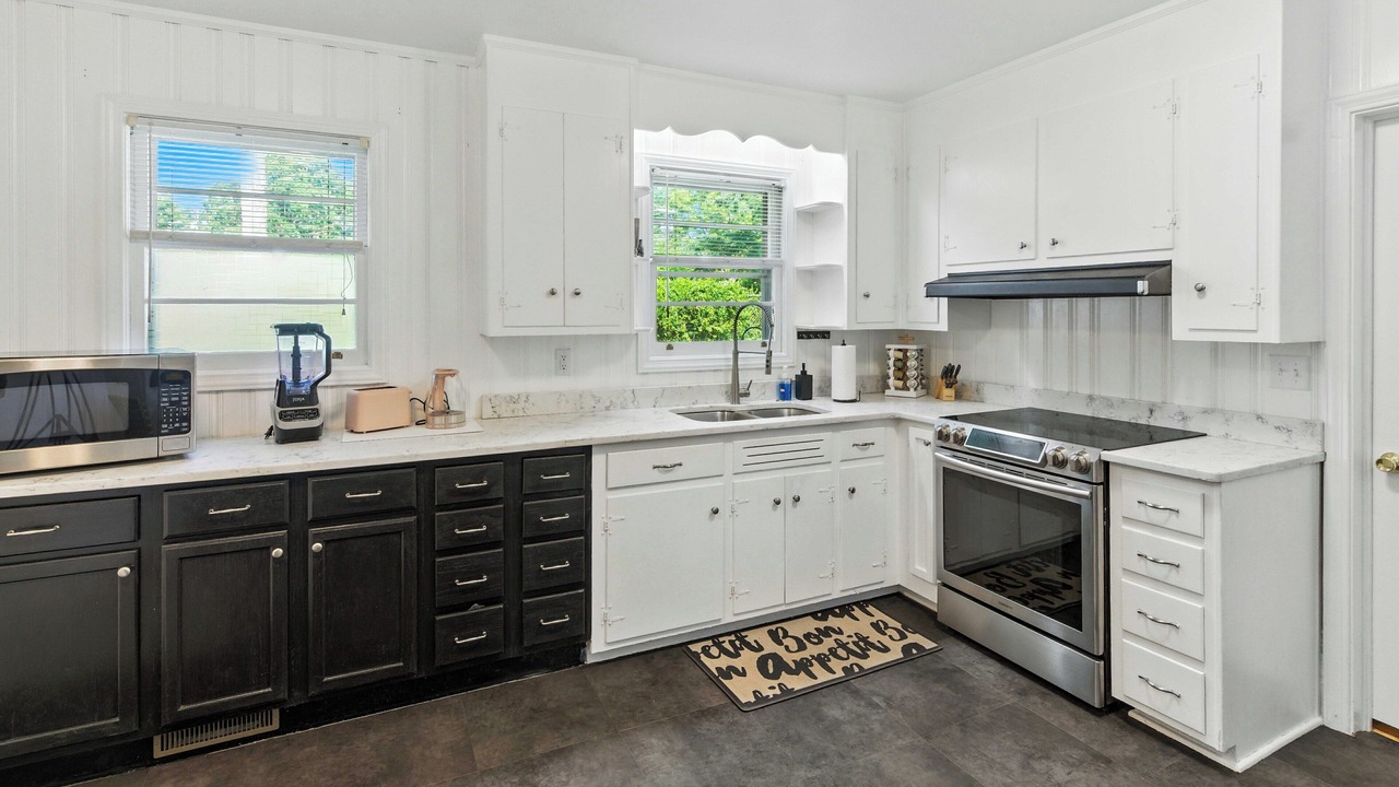 Photo of Kitchen in Travelers Rest