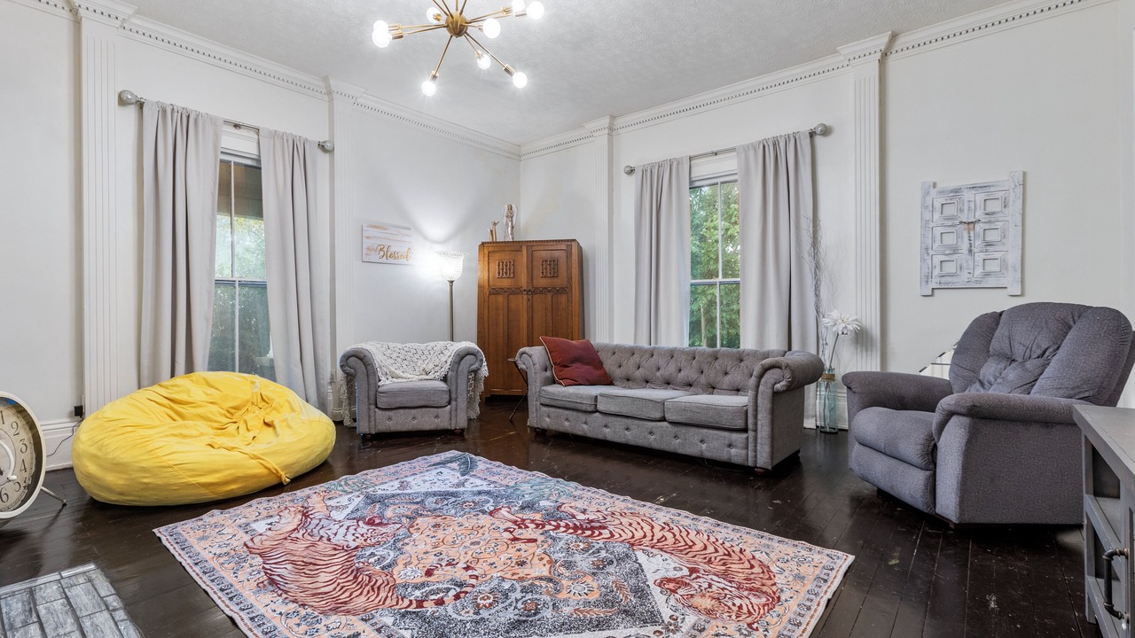 Photo of Livingroom in Nicholasville