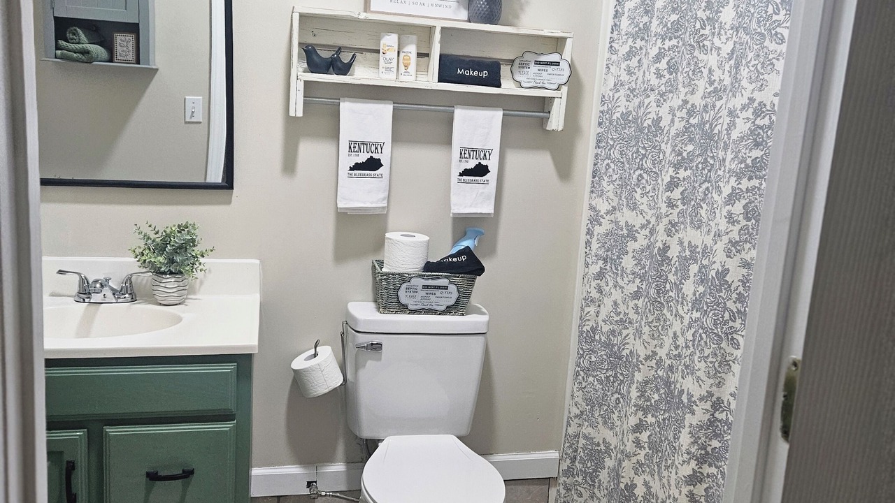 Photo of Bathroom in Bardstown