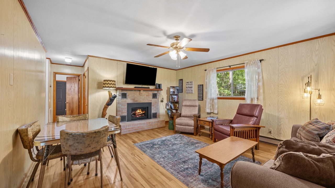 Photo of Livingroom in Skyland