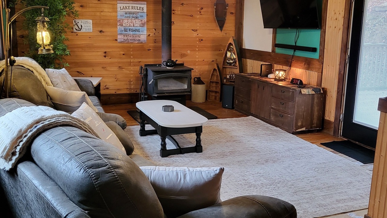 Photo of Livingroom in La Follette