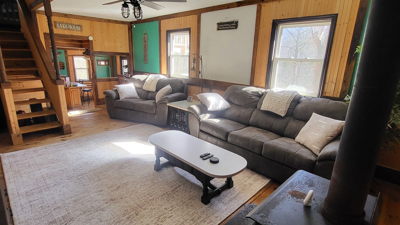 Photo of Livingroom in La Follette