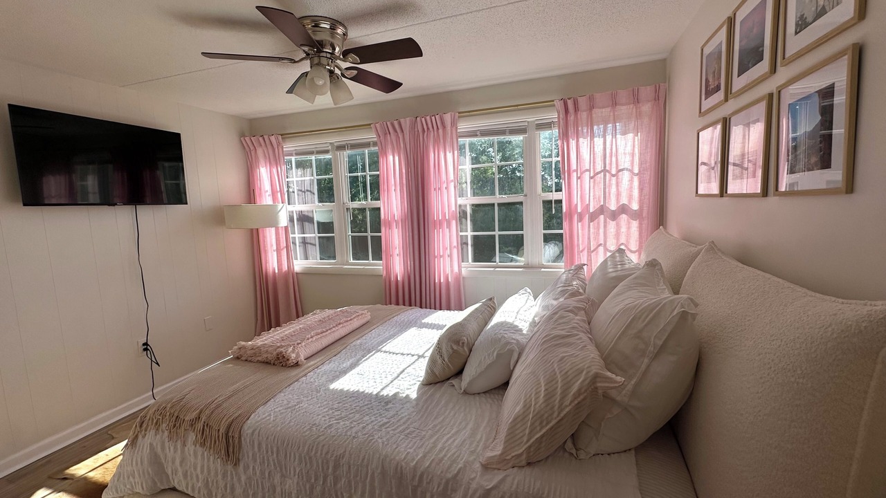 Photo of Bedroom in Downtown Knoxville