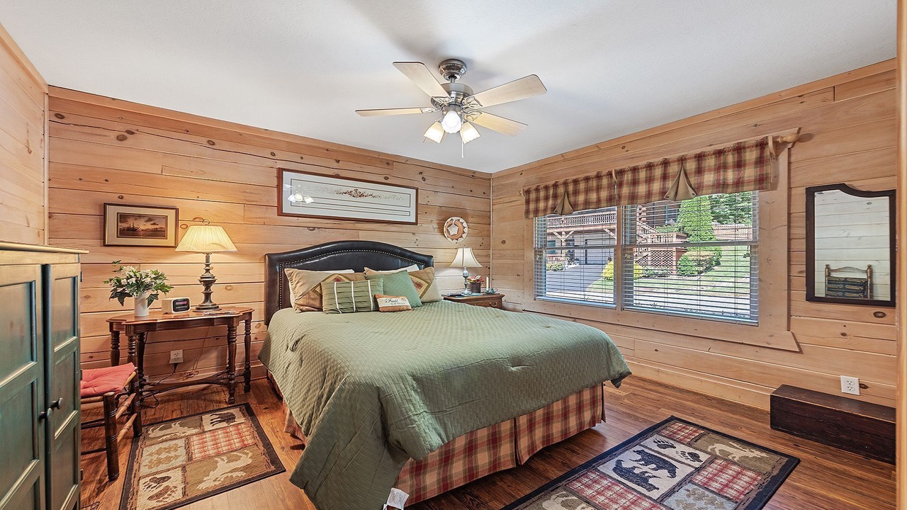 Photo of Bedroom in Maggie Valley