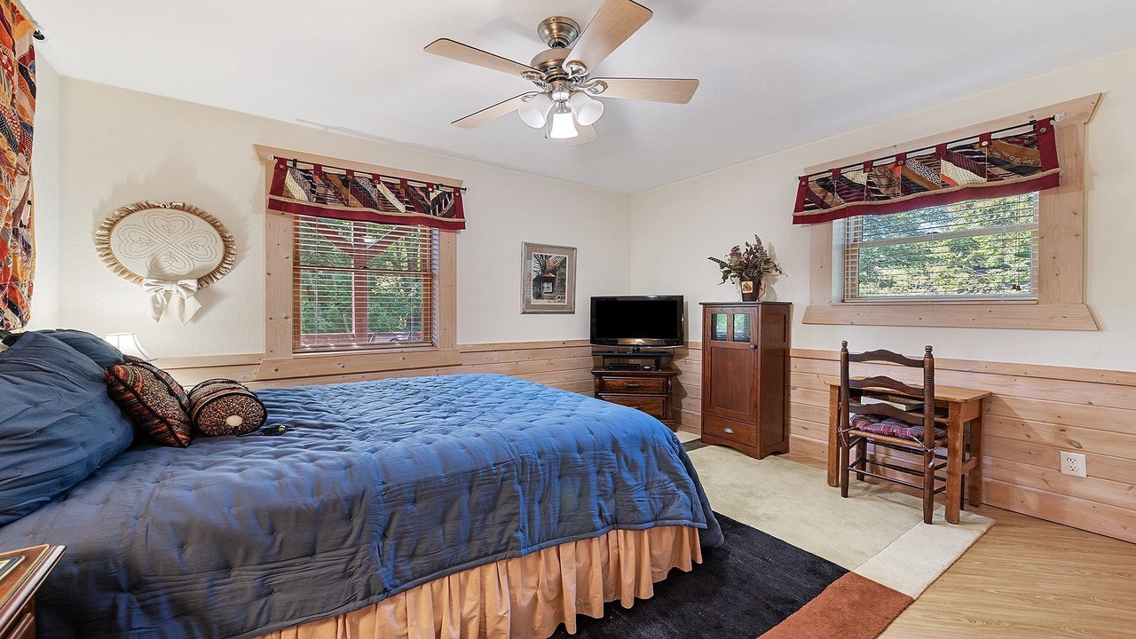 Photo of Bedroom in Maggie Valley