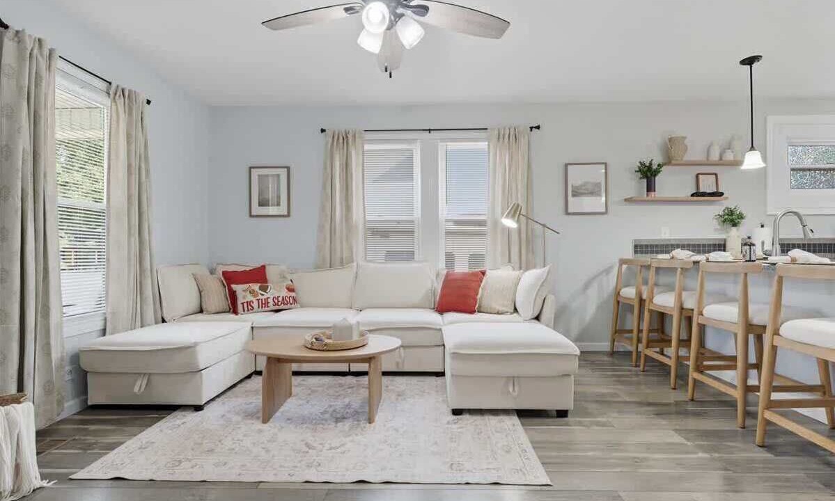 Photo of Livingroom in Alcoa