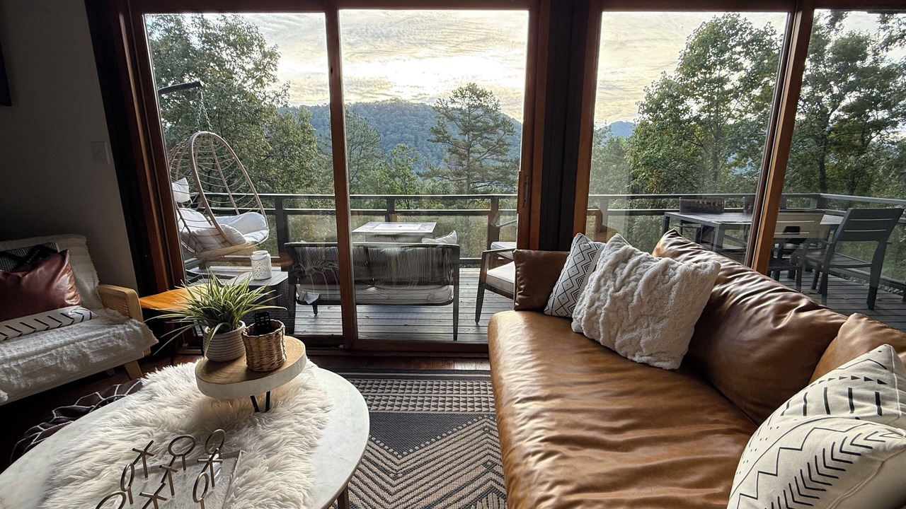 Photo of Livingroom in Vein Mountain
