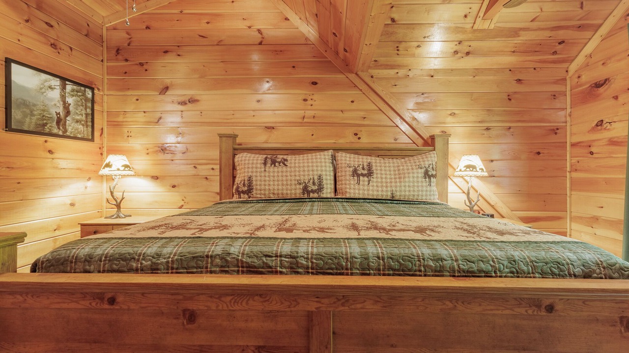 Photo of Bedroom in Black Bear Falls