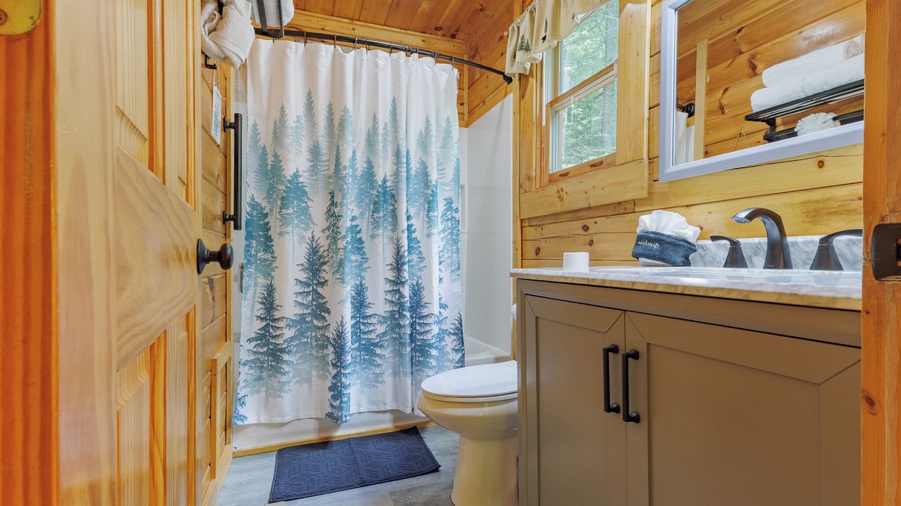 Photo of Bathroom in Black Bear Falls
