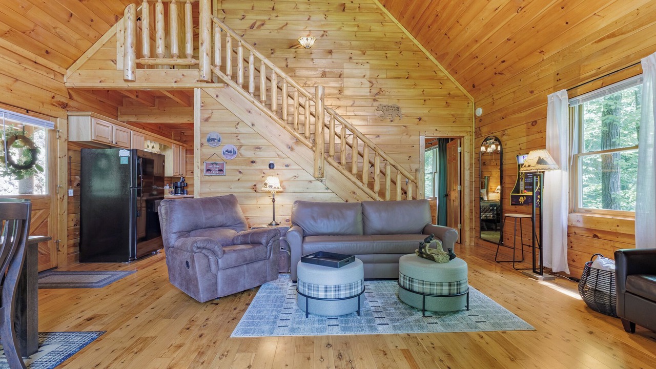 Photo of Livingroom in Black Bear Falls